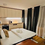 Nava Place Alpine In - Peaceful Location, Near Glacier & Wifi Daire *