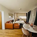 Nava Place Alpine In - Peaceful Location, Near Glacier & Wifi *