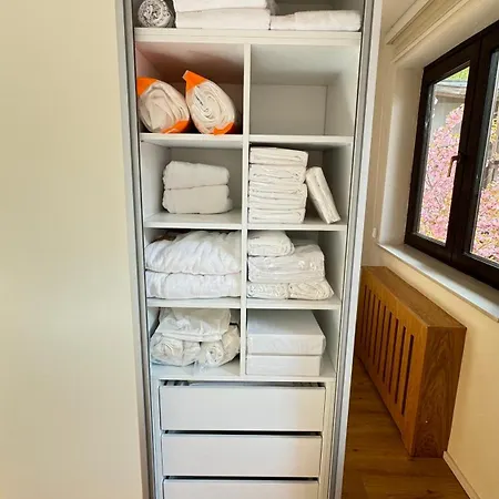 Nava Place Alpine In - Peaceful Location, Near Glacier & Wifi *