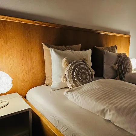 Nava Place Alpine In - Peaceful Location, Near Glacier & Wifi * 卡普伦