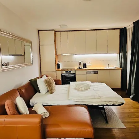 Nava Place Alpine In - Peaceful Location, Near Glacier & Wifi Капрун
