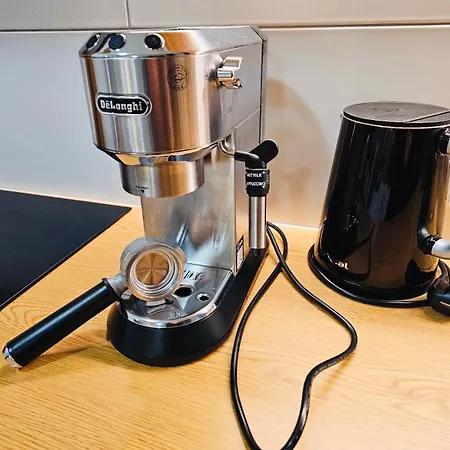 Nava Place Alpine In - Peaceful Location, Near Glacier & Wifi *