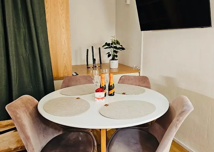 Nava Place Alpine In - Peaceful Location, Near Glacier & Wifi Daire Kaprun